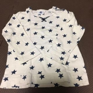 プチバトー(PETIT BATEAU)のプチバトーpetit bateau星柄カットソー24m(シャツ/カットソー)