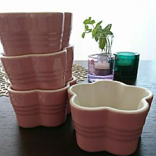 ルクルーゼ(LE CREUSET)のル・クルーゼ フルール ラムカン(蓋無し)(食器)