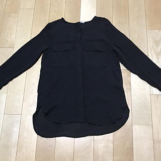 エイチアンドエム(H&M)のH&Mお手入れ簡単☆黒ブラウス(シャツ/ブラウス(長袖/七分))