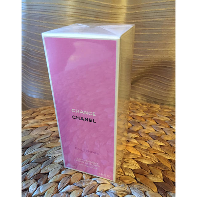 CHANEL(シャネル)のCHANEL ボディ乳液 コスメ/美容のボディケア(ボディローション/ミルク)の商品写真