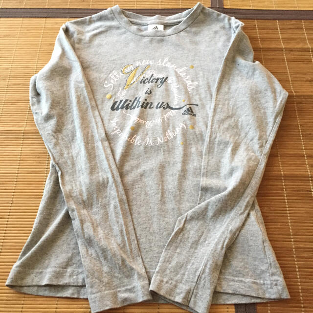 adidas(アディダス)のレディースTシャツ レディースのトップス(Tシャツ(長袖/七分))の商品写真