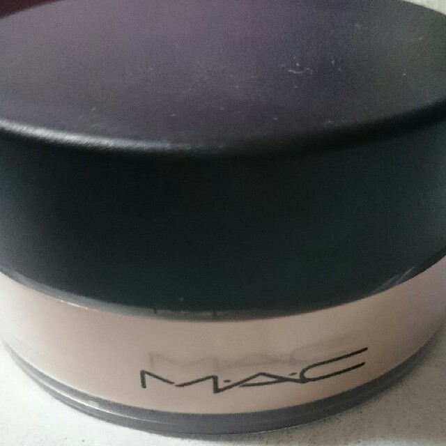 MAC(マック)のMAC フェイスパウダー  コスメ/美容のベースメイク/化粧品(フェイスパウダー)の商品写真