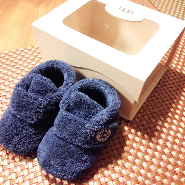 UGG(アグ)のUGG  ベビーブーツ　11センチ キッズ/ベビー/マタニティのベビー靴/シューズ(~14cm)(ブーツ)の商品写真