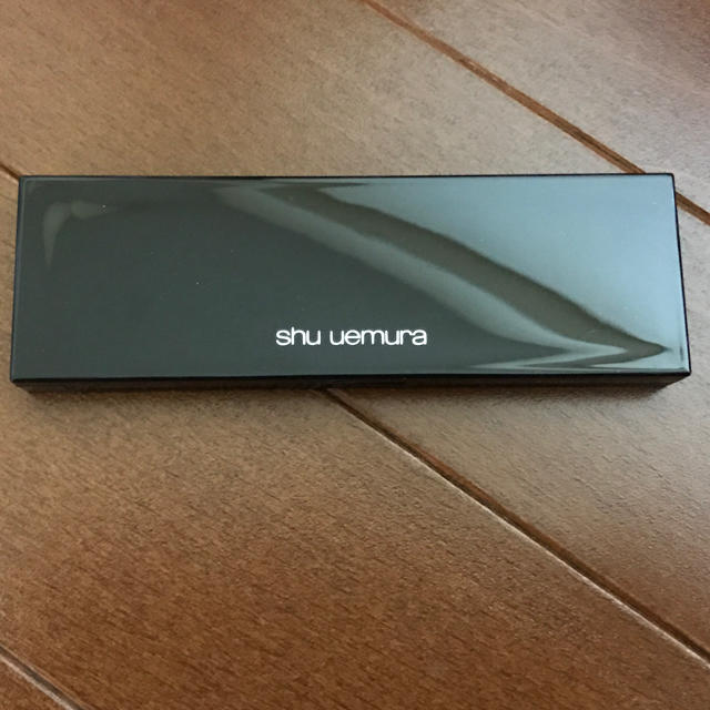 shu uemura(シュウウエムラ)のシューウエムラ アイシャドウパレット コスメ/美容のベースメイク/化粧品(アイシャドウ)の商品写真