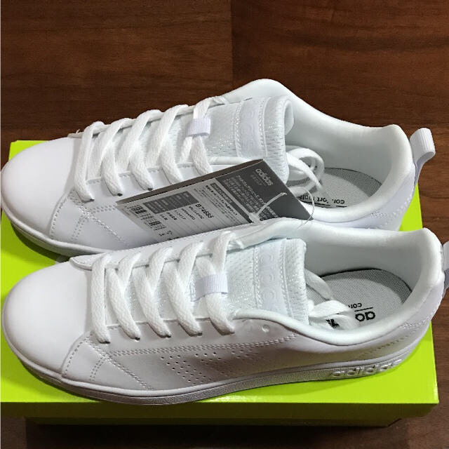 adidas(アディダス)のお値下げ！！ 新品！ アディダス ネオ バルクリーン2 24センチ レディースの靴/シューズ(スニーカー)の商品写真