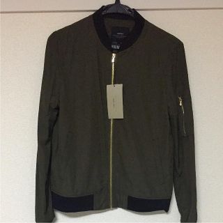 ザラ(ZARA)のZARA★タグ付き未使用！！カーキ アウター(ブルゾン)