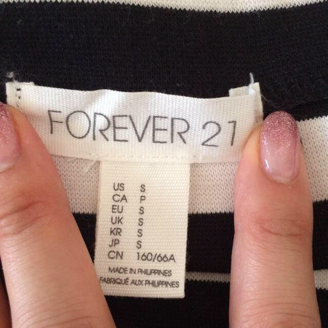 FOREVER 21(フォーエバートゥエンティーワン)のForever21ボーダータイトスカート レディースのスカート(ミニスカート)の商品写真