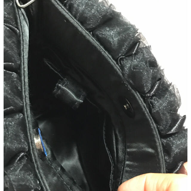 ローズブーケのフォーマルバッグ：ブラック レディースのバッグ(ハンドバッグ)の商品写真