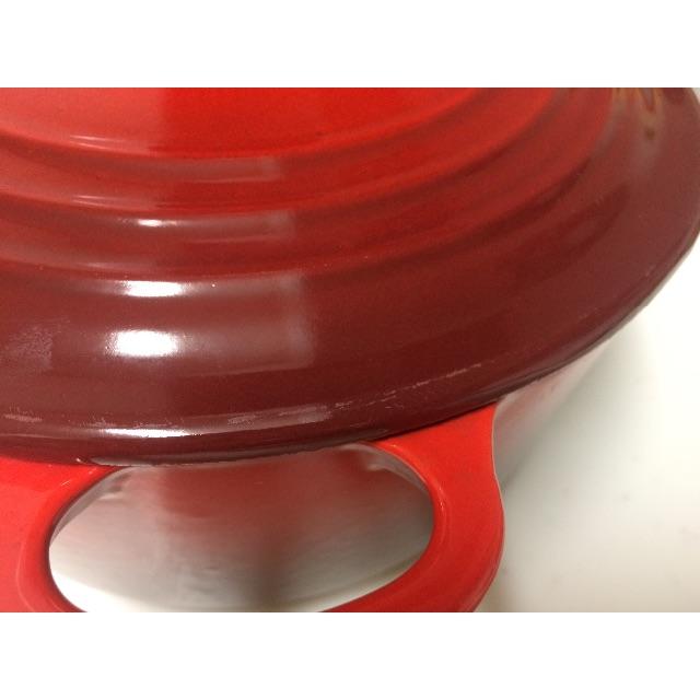 LE CREUSET(ルクルーゼ)のル・クルーゼ ココットロンド 22センチ インテリア/住まい/日用品のキッチン/食器(鍋/フライパン)の商品写真