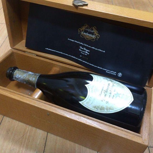 Dom Pérignon(ドンペリニヨン)のスーパードンペリ ヴィンテージ1988 木箱付き 空瓶　激レア 食品/飲料/酒の酒(シャンパン/スパークリングワイン)の商品写真