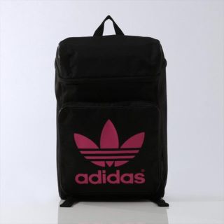 アディダス(adidas)の【新品】adidas originals バッグパック 黒✕ピンク(バッグパック/リュック)