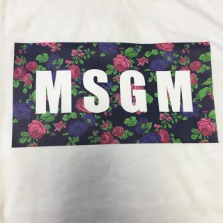 エムエスジイエム(MSGM)のセール価格‼️ MSGM 花柄ロゴプリントTシャツ 正規 新品 タグ付き(Tシャツ(半袖/袖なし))