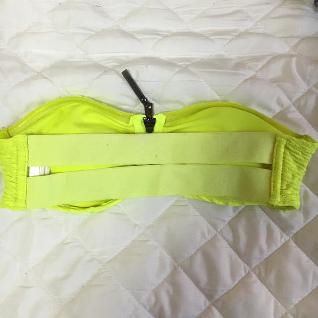 H&M(エイチアンドエム)のビキニ 蛍光黄色 レディースの水着/浴衣(水着)の商品写真