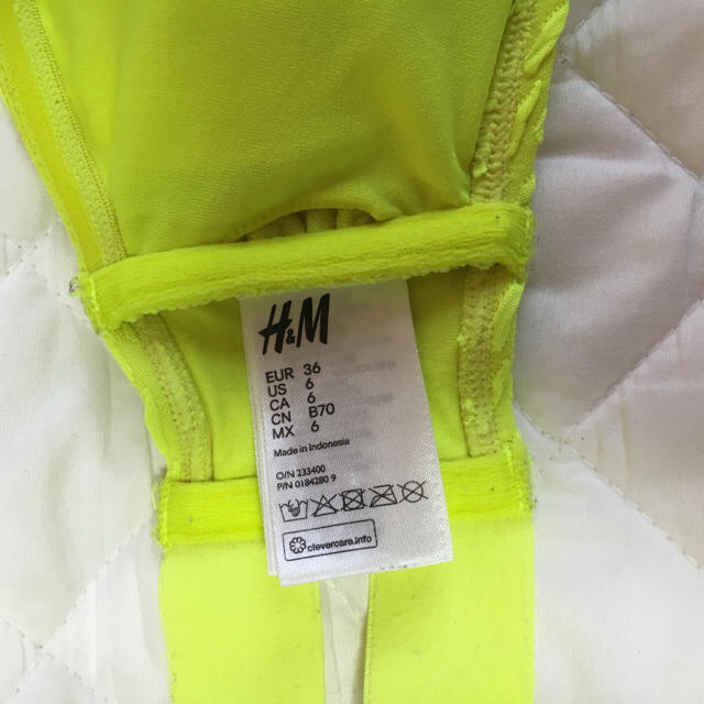 H&M(エイチアンドエム)のビキニ 蛍光黄色 レディースの水着/浴衣(水着)の商品写真