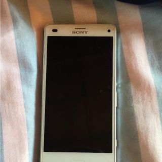 Xperia Z3compact SIMフリー(スマートフォン本体)