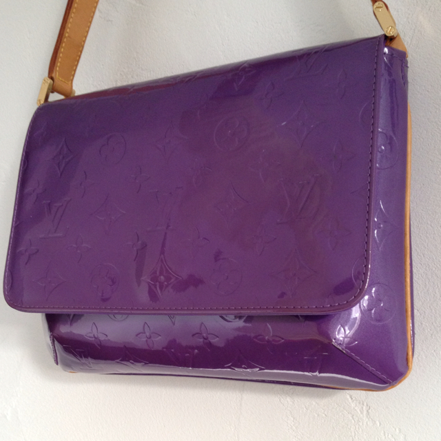 LOUIS VUITTON(ルイヴィトン)のルイヴィトンヴェルニ☆値下げします‼ レディースのバッグ(ショルダーバッグ)の商品写真