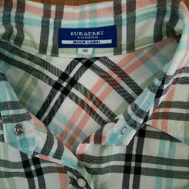 BURBERRY BLUE LABEL(バーバリーブルーレーベル)のバーバリーブルーレーベル☆チェックシャツ レディースのトップス(シャツ/ブラウス(長袖/七分))の商品写真