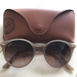 レイバン(Ray-Ban)のRay Ban レイバン サングラス RB2180F ベージュ(サングラス/メガネ)