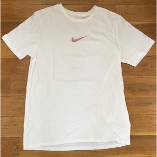 ナイキ(NIKE)のatmos NIKEロゴ刺繍Tシャツ(Tシャツ/カットソー(半袖/袖なし))