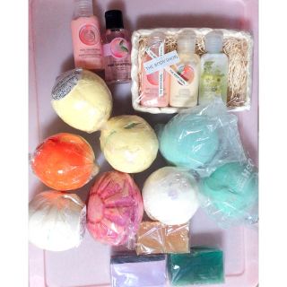 ラッシュ(LUSH)のラッシュ♡ボディショップ♡バスボム♡ボディローション♡ボディシャワー♡ソープ(入浴剤/バスソルト)