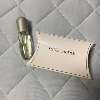 エスティローダー(Estee Lauder)の【エスティローダー プレジャーズ オーデ パフューム スプレィ】サンプル品(香水(女性用))