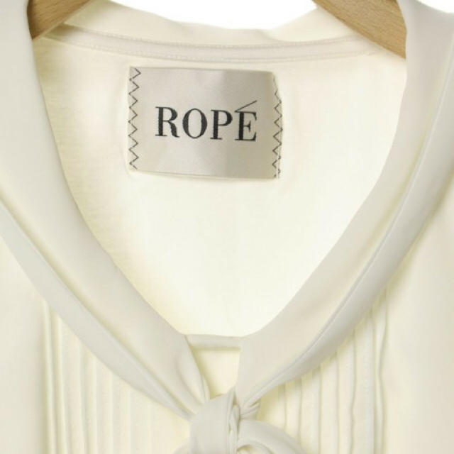 ROPE’(ロペ)のROPE♡リボンブラウス レディースのトップス(シャツ/ブラウス(長袖/七分))の商品写真