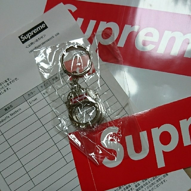 Supreme - Supreme 手錠キーリング 新品・未使用・未開封の通販 by mu ...