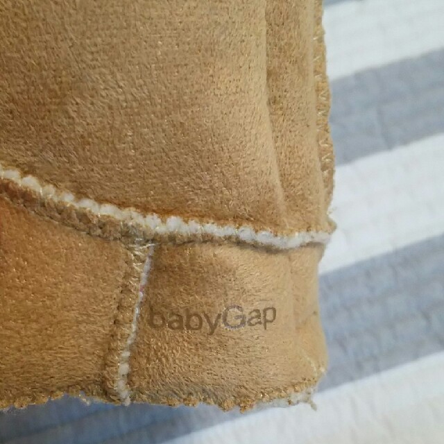 babyGAP(ベビーギャップ)のbabygap♡ムートンセット キッズ/ベビー/マタニティのベビー靴/シューズ(~14cm)(ブーツ)の商品写真