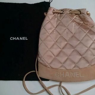 シャネル(CHANEL)のCHANELスエードピンクサテンリュック(リュック/バックパック)