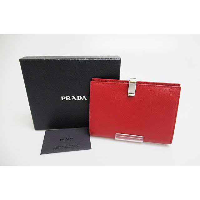 PRADA(プラダ)のプラダ PRADA 財布 サフィアーノ 二つ折り ウォレット赤🍎 レディースのファッション小物(財布)の商品写真