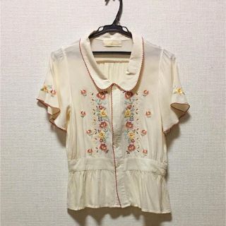 ダブルクローゼット(w closet)のw closet 花柄刺繍ブラウス(シャツ/ブラウス(半袖/袖なし))