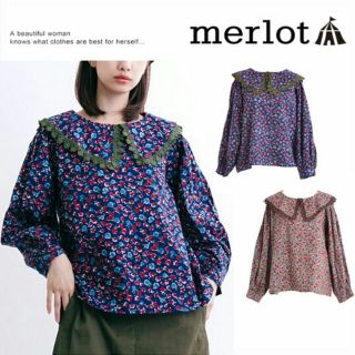 メルロー(merlot)の秋冬新作◌⑅⃝♡メルロー フラワー柄 ビッグカラーブラウス 紺(シャツ/ブラウス(長袖/七分))