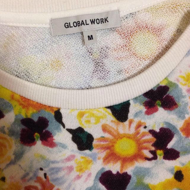 GLOBAL WORK(グローバルワーク)の花柄プルオーバー レディースのトップス(カットソー(長袖/七分))の商品写真