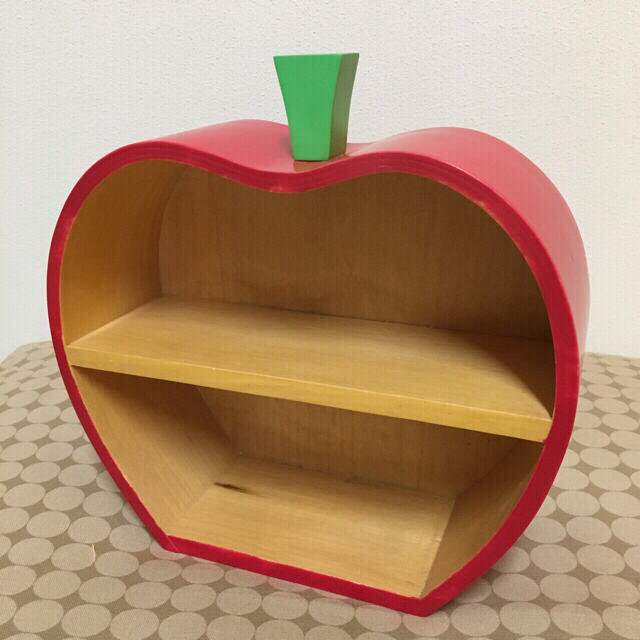 SWIMMER - スイマー りんご型飾り棚の通販 by まろまろ's shop｜スイマーならラクマ