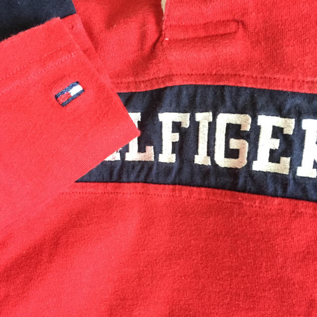 TOMMY HILFIGER(トミーヒルフィガー)のトミーヒルフィガー ロンT  キッズ/ベビー/マタニティのキッズ服男の子用(90cm~)(Tシャツ/カットソー)の商品写真