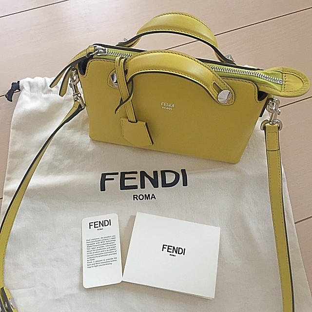 FENDI(フェンディ)の新品同様 フェンディ バイザウェイ ミニ イエロー  レディースのバッグ(ショルダーバッグ)の商品写真