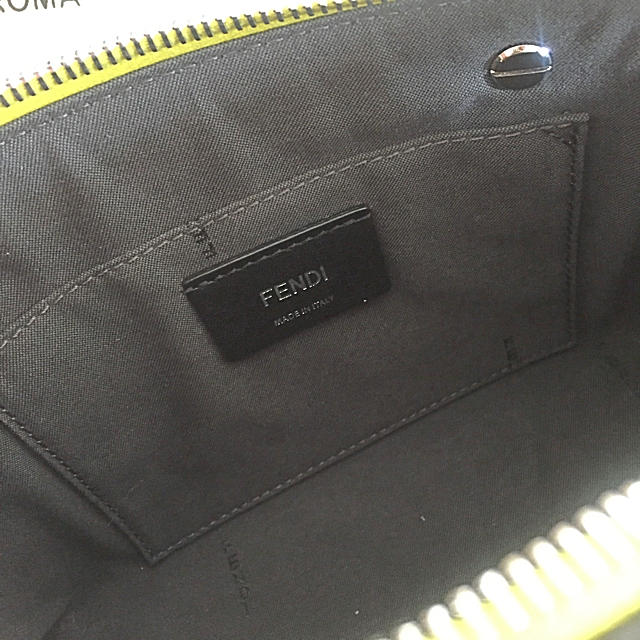 FENDI(フェンディ)の新品同様 フェンディ バイザウェイ ミニ イエロー  レディースのバッグ(ショルダーバッグ)の商品写真
