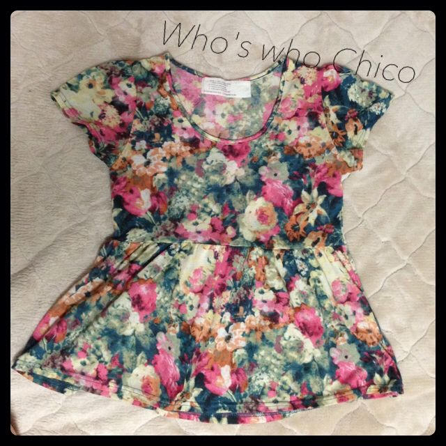 who's who Chico(フーズフーチコ)のWho's who C ペプラムTシャツ レディースのトップス(Tシャツ(半袖/袖なし))の商品写真