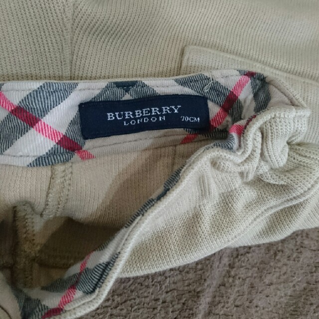 BURBERRY(バーバリー)のバーバリー パンツ 70cm キッズ/ベビー/マタニティのベビー服(~85cm)(パンツ)の商品写真