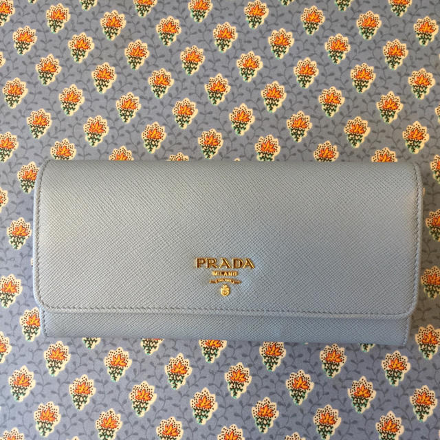 PRADA(プラダ)のちゃんまい!様専用 レディースのファッション小物(財布)の商品写真