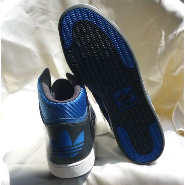 adidas(アディダス)の送料込新品27.5cm★アディダスVARIAＬＭＩＤ黒青スニーカー定価9709円 メンズの靴/シューズ(スニーカー)の商品写真