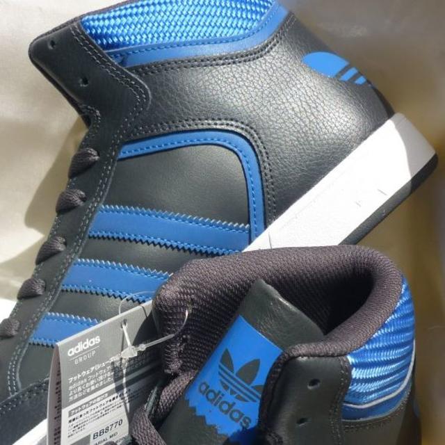adidas(アディダス)の送料込新品27.5cm★アディダスVARIAＬＭＩＤ黒青スニーカー定価9709円 メンズの靴/シューズ(スニーカー)の商品写真
