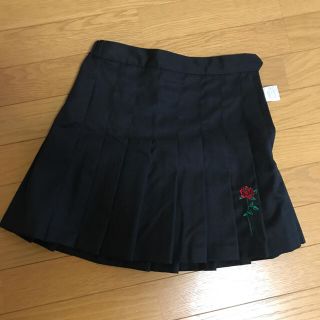 ウィゴー(WEGO)の刺繍入りプリーツスカート🌹(ミニスカート)