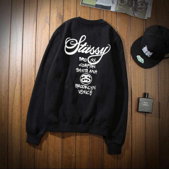 STUSSY(ステューシー)の値下げ❢　♥STUTSSY♥人気新作　男女兼用トレーナー レディースのトップス(トレーナー/スウェット)の商品写真