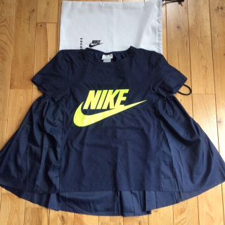 サカイ(sacai)のナイキ × サカイ バックフリル フレア Tシャツ(Tシャツ(半袖/袖なし))