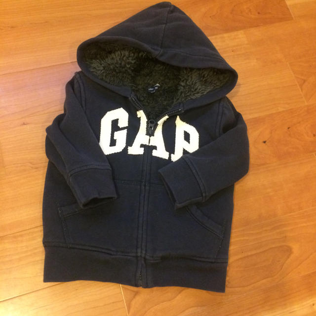 babyGAP(ベビーギャップ)のbabygap 95 フワフワモコモコパーカー キッズ/ベビー/マタニティのキッズ服男の子用(90cm~)(コート)の商品写真