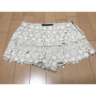 ザラ(ZARA)のZARA BASIC ショートパンツ(ショートパンツ)