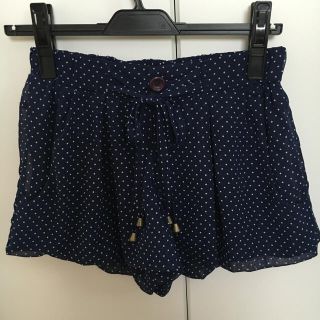 アズールバイマウジー(AZUL by moussy)のAZUL by moussy ドット柄ショートパンツ キュロット(ショートパンツ)