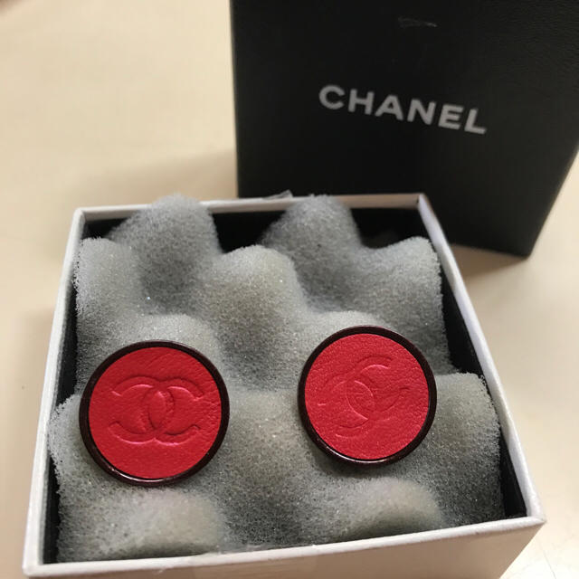 CHANEL(シャネル)のCHANEL 正規品 イヤリング美品 レディースのアクセサリー(イヤリング)の商品写真