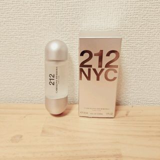 キャロライナヘレナ(CAROLINA HERRERA)のキャロライナ ヘレラ ２１２(ユニセックス)